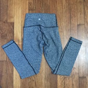 Lululemon houndstooth leggings, size 2